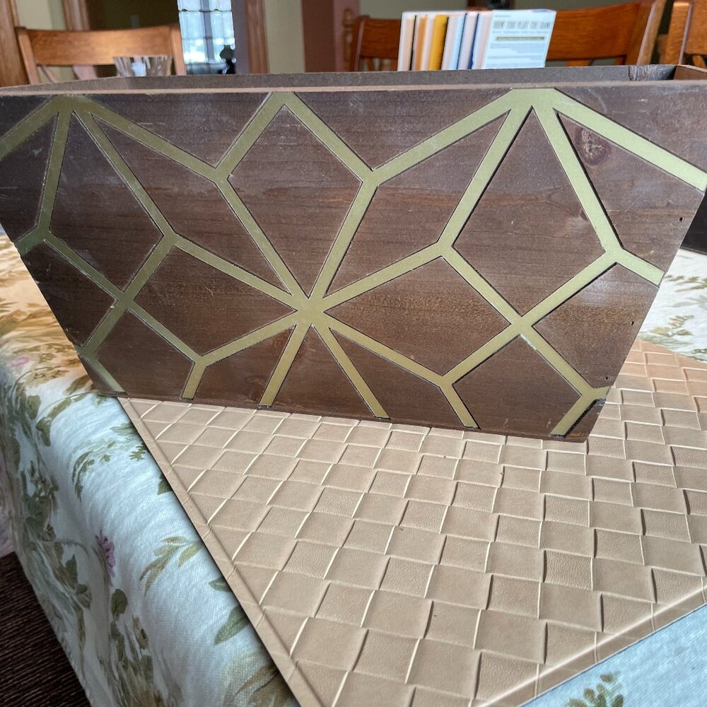 Harry and David Decorative Box with Design with Gold Tone Trim